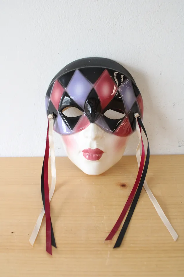 Clay Art Diamond Design Ceramic Face Mask Clay Art Rings