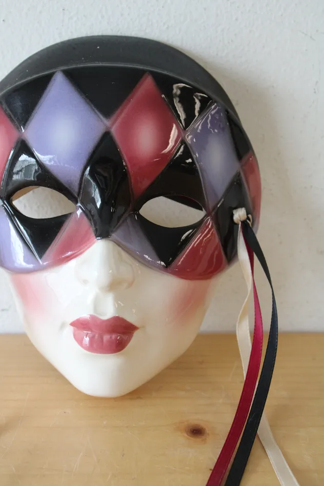 Clay Art Diamond Design Ceramic Face Mask Clay Art Rings