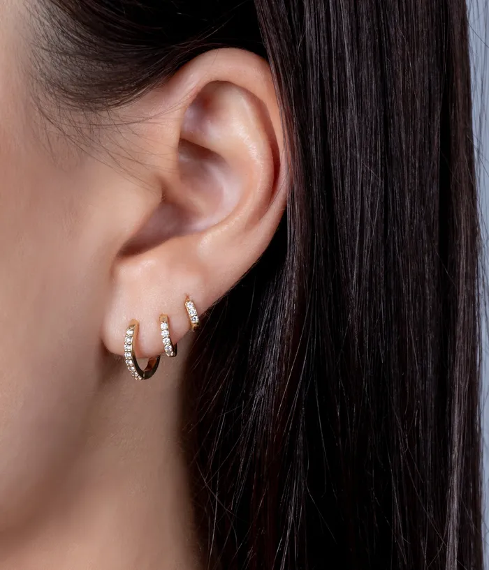 Earrings Itsy Gold Diamond Huggie 10mm RACHEL LYNN CHICAGO