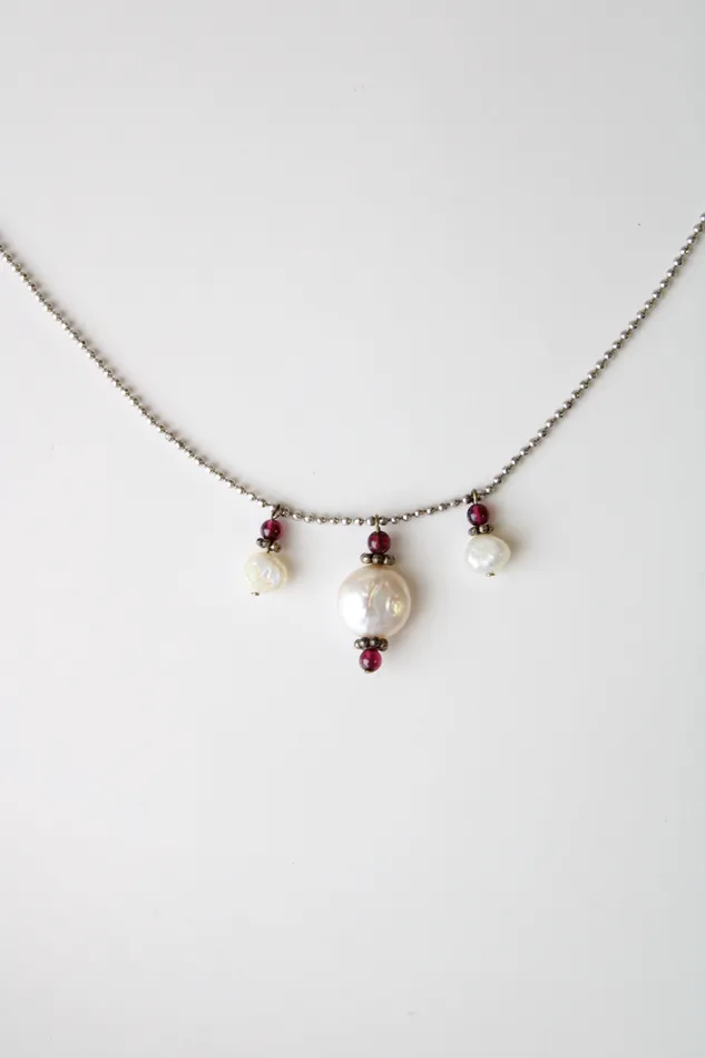 Genuine Baroque Pearl Red Beaded Necklace Jubilee Thrift Necklaces