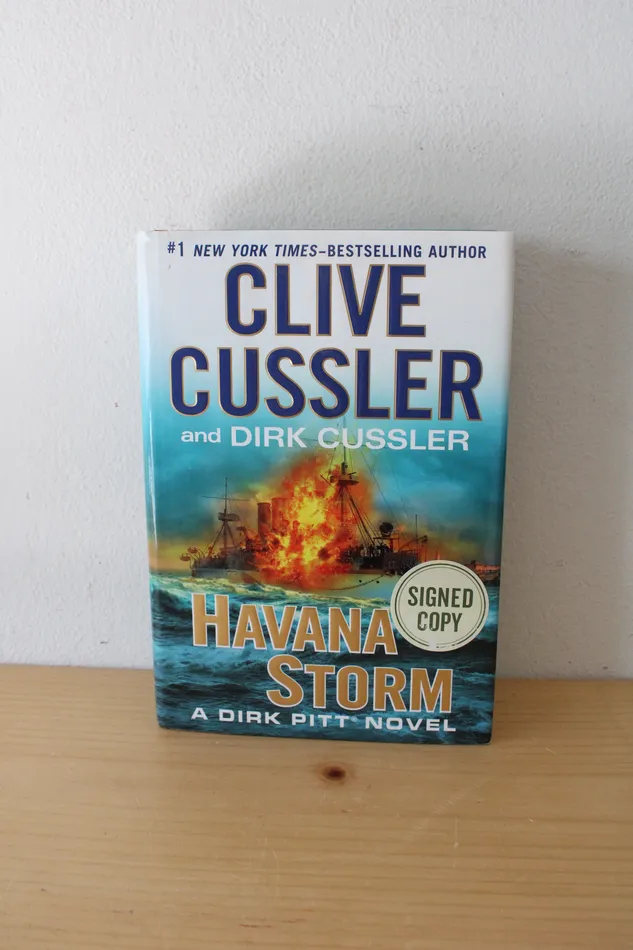 Jubilee Thrift Earrings Havana Storm A Dirk Pitt Novel Signed Copy