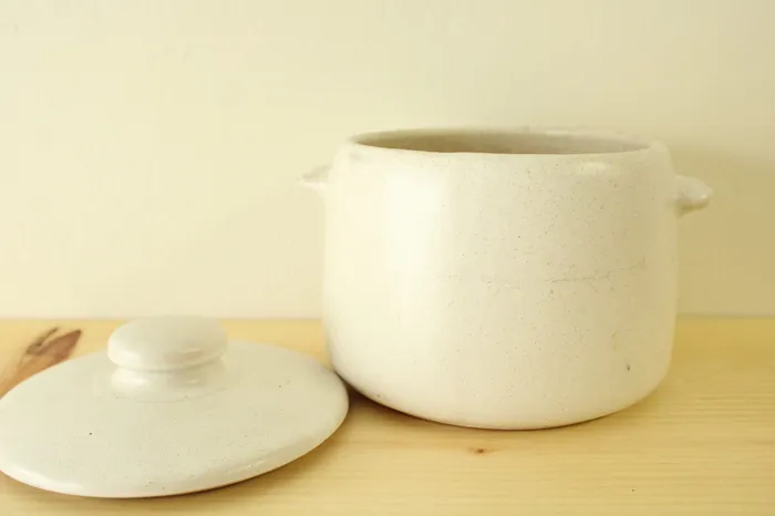 Jubilee Thrift Earrings Vintage Mid Century West Bend Two Quart Stoneware Crock Bean Pot with Lid Made in the USA Jubilee Thrift Earrings Vintage Mid Century West Bend Two Quart Stoneware Crock Bean Pot with Lid Made in the USA