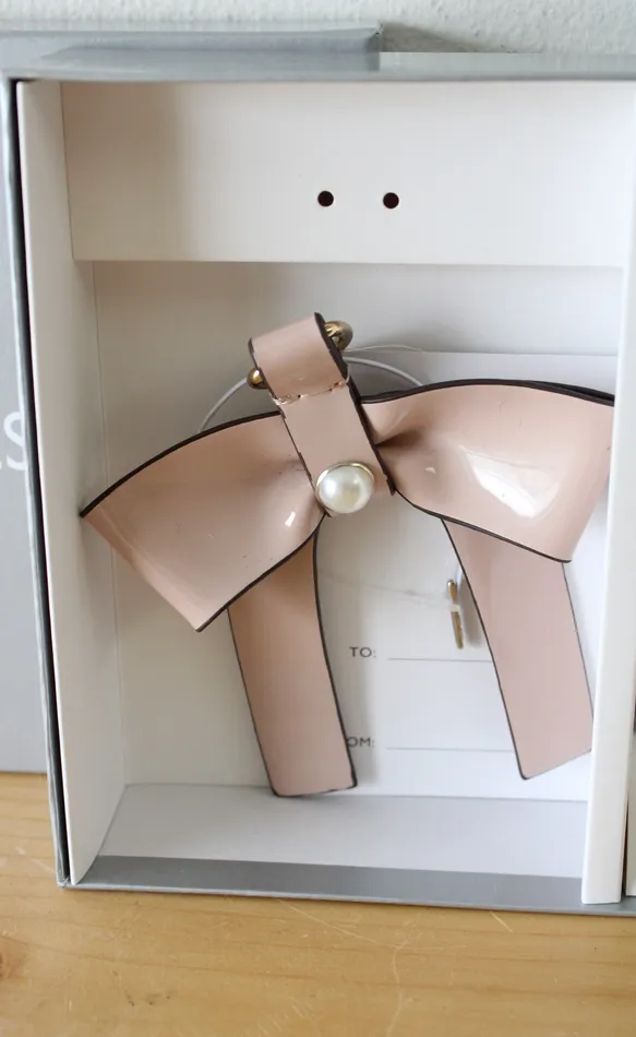 NEW Nine West Pink Card Case Bow Dangle Keychain Accessory Nine West Earrings