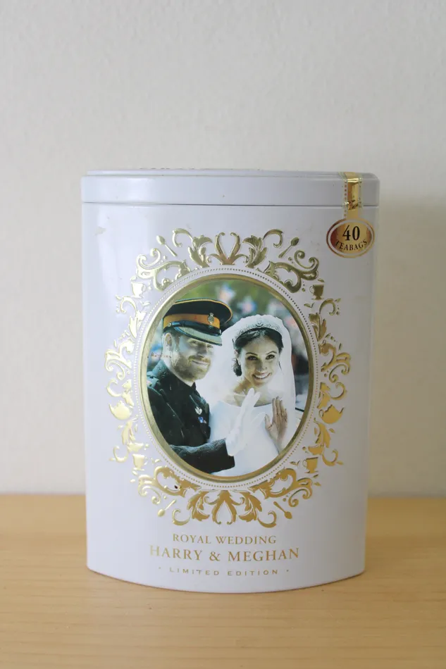 Tea Tin Royal Wedding Harry and Meghan 2018 English Breakfast 40 pcs Jubilee Thrift Rings