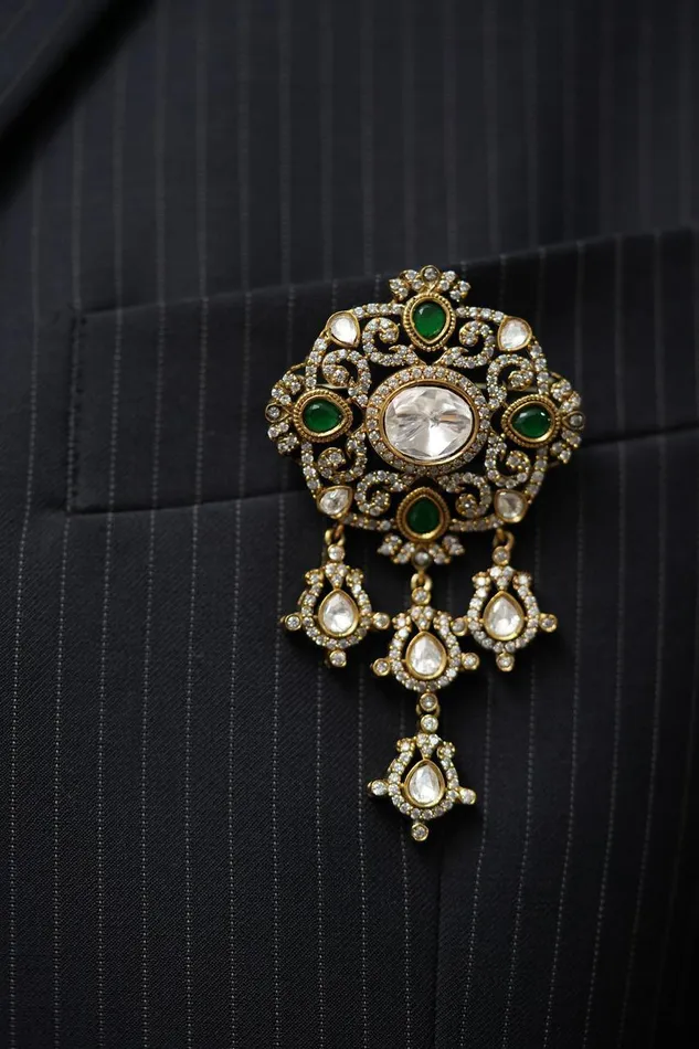 Attrangi Rings Akbar Big Polki Antique Gold Brooch Men women Attrangi Rings Akbar Big Polki Antique Gold Brooch Men women