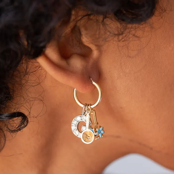 Charm Necklaces Vintage Taurus 9k Gold Scalloped Zodiac Charm