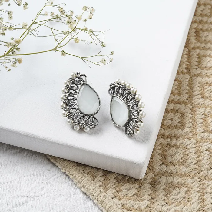 Earrings Teejh Teejh Mahir White Silver Oxidised Earrings