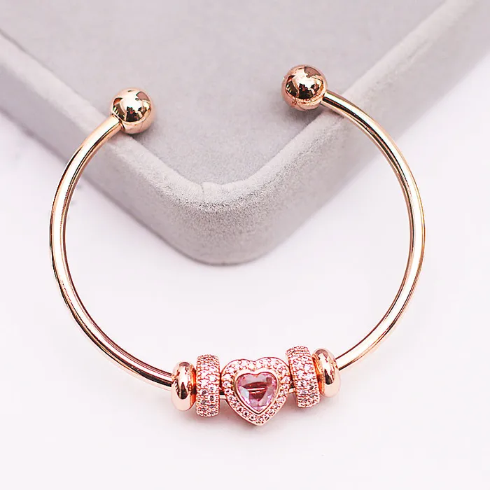 Luxe Collection Bracelets Luxe6085 Heart Charm Bangle