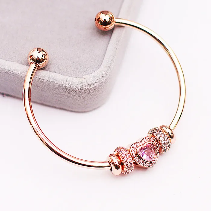 Luxe Collection Bracelets Luxe6085 Heart Charm Bangle