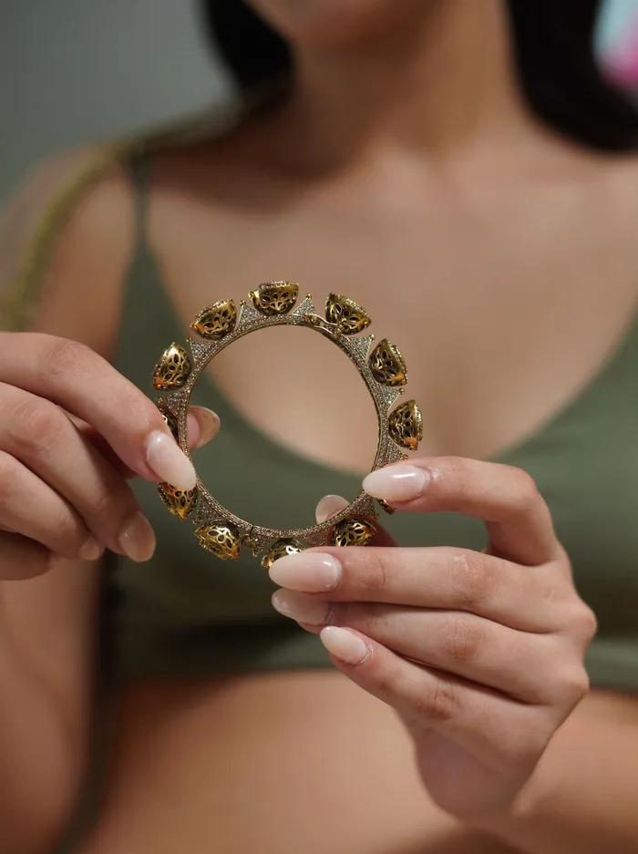 Moissanite Antique Gold Gokhru Pacheli Bangle Indian Kada Attrangi Bracelets Moissanite Antique Gold Gokhru Pacheli Bangle Indian Kada Attrangi Bracelets