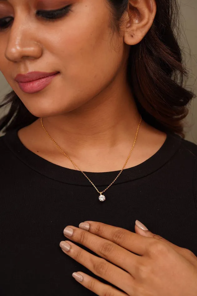 Necklaces Attrangi Real Looking 90 Cents Round Pendant