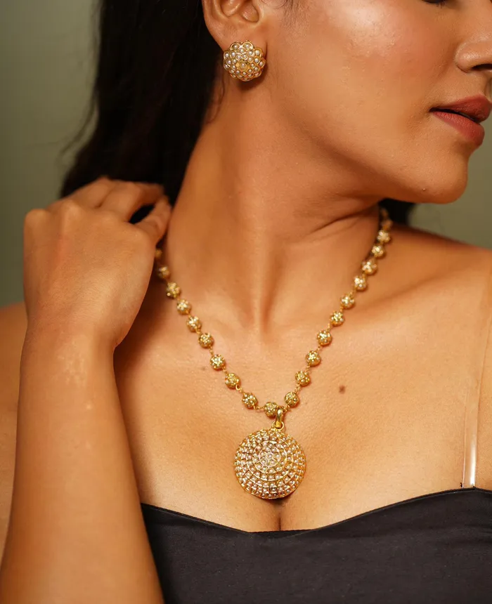 Necklaces Attrangi Sona Moti Pendant Set with Studs Necklaces Attrangi Sona Moti Pendant Set with Studs