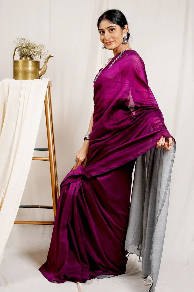 Necklaces Teejh Teejh Raisin Purple and Grey Mulmul Cotton Saree