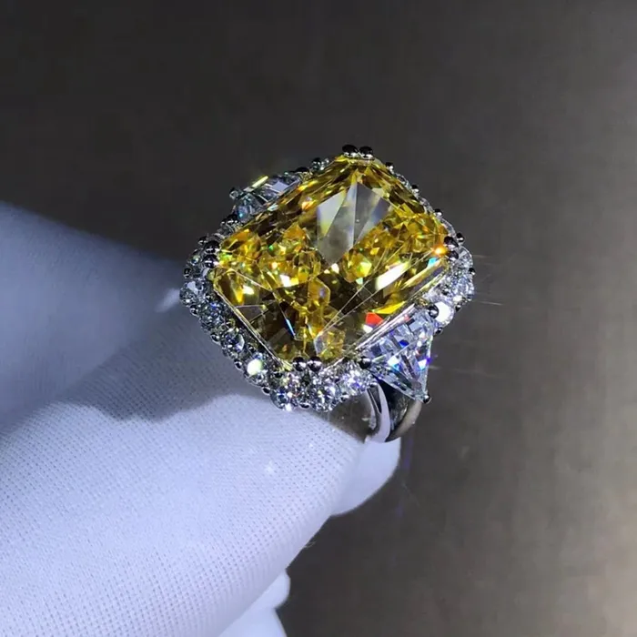 Rings 10 Carat Radiant cut Moissanite Ring Rare Vivid Yellow VVS Halo Three Stone Leyloon Jewelry
