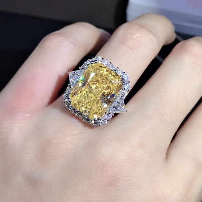 Rings 10 Carat Radiant cut Moissanite Ring Rare Vivid Yellow VVS Halo Three Stone Leyloon Jewelry