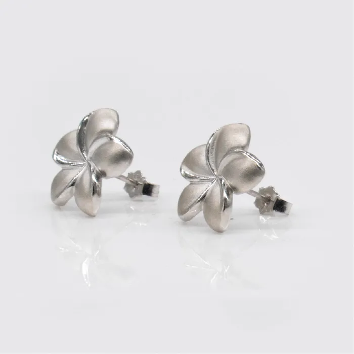 rosamarianas 925 Sterling Silver Tasi 15mm Plumeria Pierced Earrings Earrings