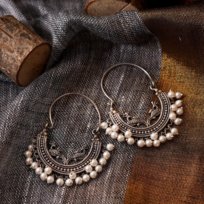 Teejh Earrings Teejh Sumeda Silver Oxidised Hoop Earring