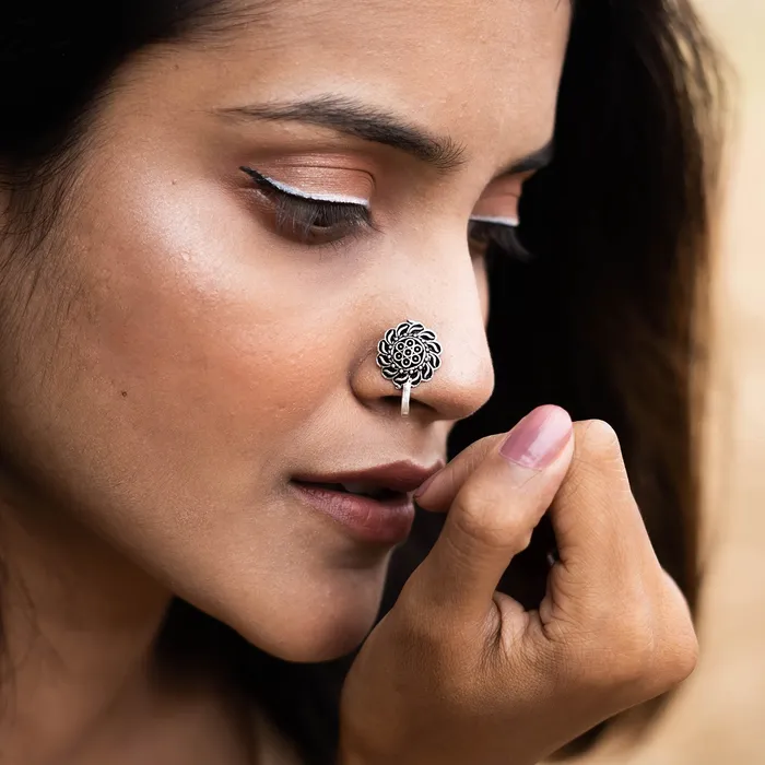 Teejh Rings Teejh Durva Silver Oxidised Nose Pin