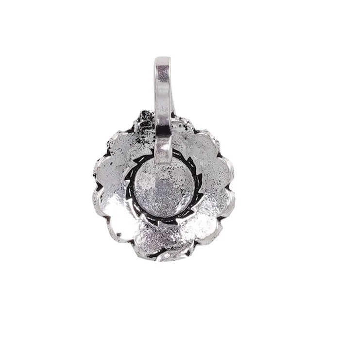 Teejh Rings Teejh Durva Silver Oxidised Nose Pin