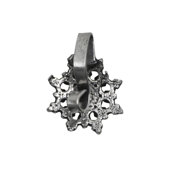 Teejh Rings Teejh Gauri Black Stone Floral Nose pin Teejh Rings Teejh Gauri Black Stone Floral Nose pin