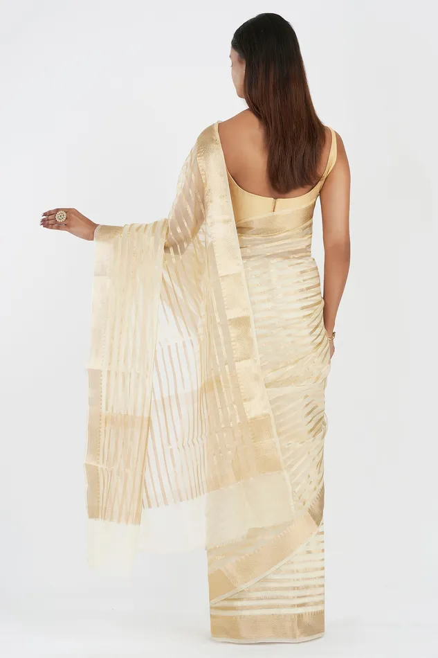 Teejh Teejh Bathak Off White Organza Lining Saree Rings