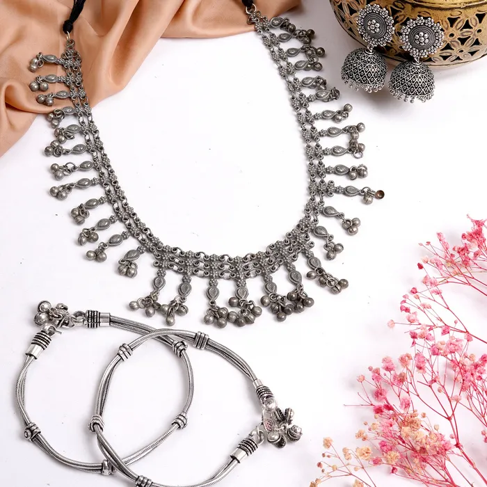 Teejh Teejh Eshal Silver Oxidised Jewelry Gift Set Rings