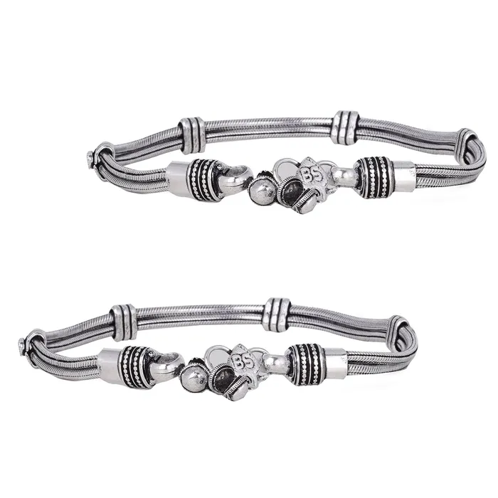 Teejh Teejh Eshal Silver Oxidised Jewelry Gift Set Rings Teejh Teejh Eshal Silver Oxidised Jewelry Gift Set Rings