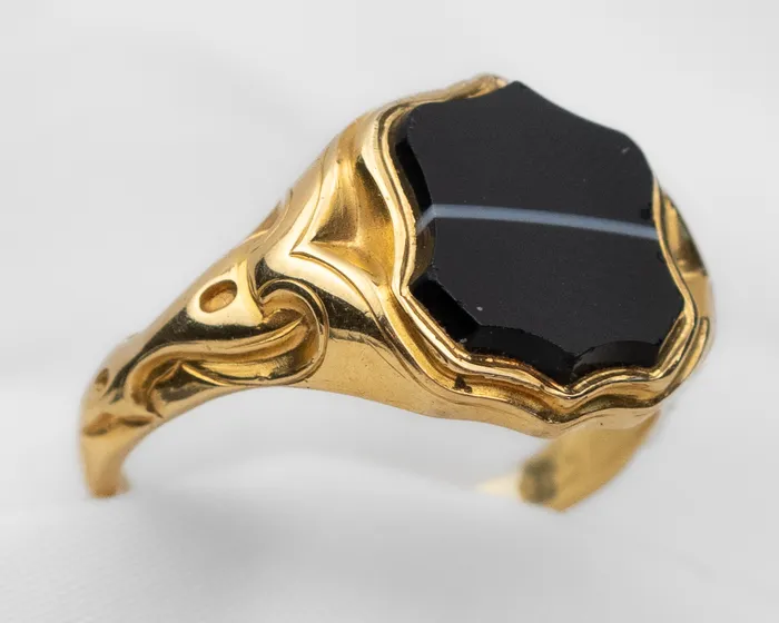 Victorian Onyx Ring Isadoras A Rings