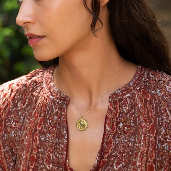 Vintage Charm Necklaces English Capricorn 9K Gold Zodiac Charm