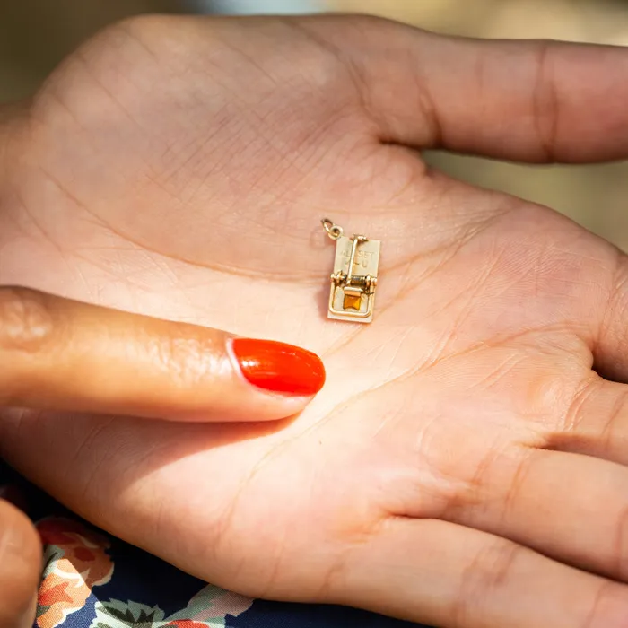 Vintage Earrings Movable Mousetrap And Enamel Cheese 14k Gold Charm
