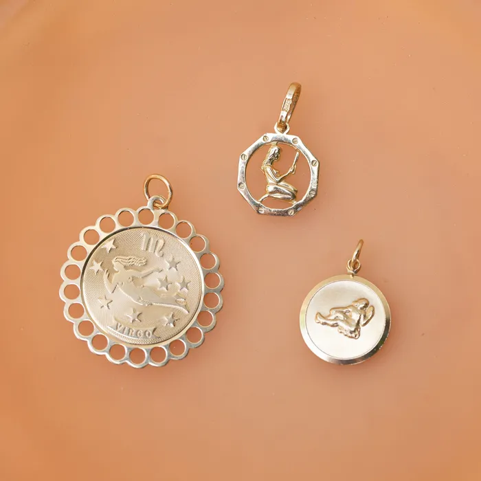 Vintage English Virgo 9k Gold Disc Zodiac Charm Charm Necklaces