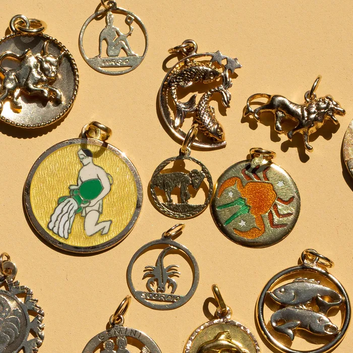 Vintage Necklaces Pisces and Half Moon 9k Gold Zodiac Charm