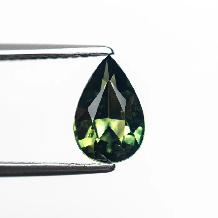 129ct 901x592x358mm Pear Brilliant Sapphire 2572101 Misfit Gems Earrings