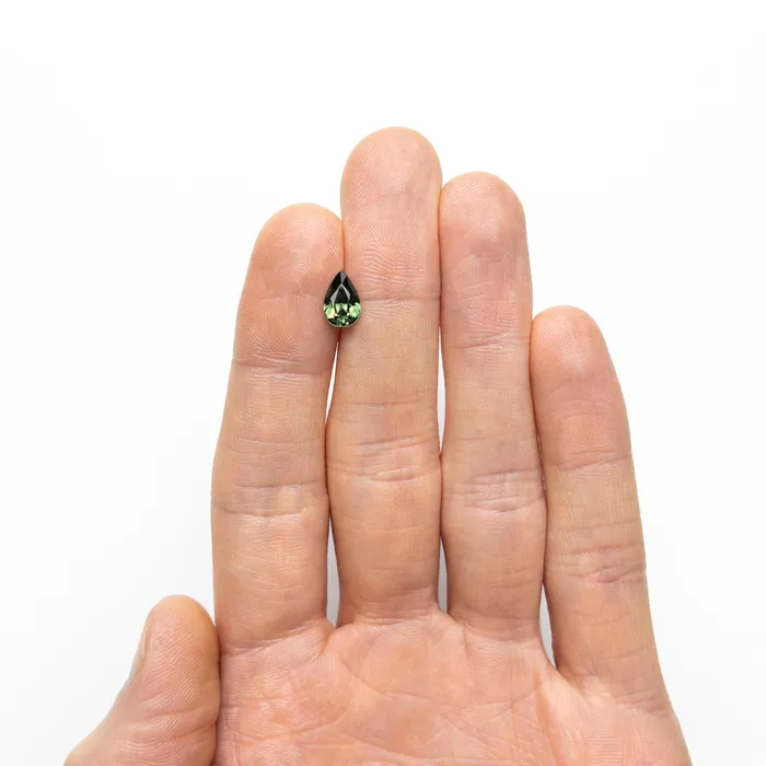 129ct 901x592x358mm Pear Brilliant Sapphire 2572101 Misfit Gems Earrings