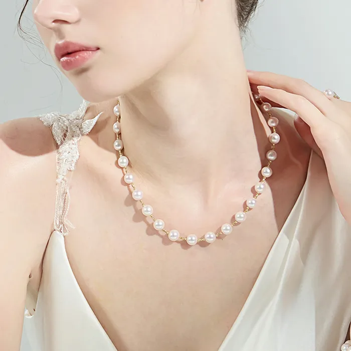 18k Gold Top Lustre Aurora Akoya Pearl Necklace KN00190 Pearly Lustre Necklaces