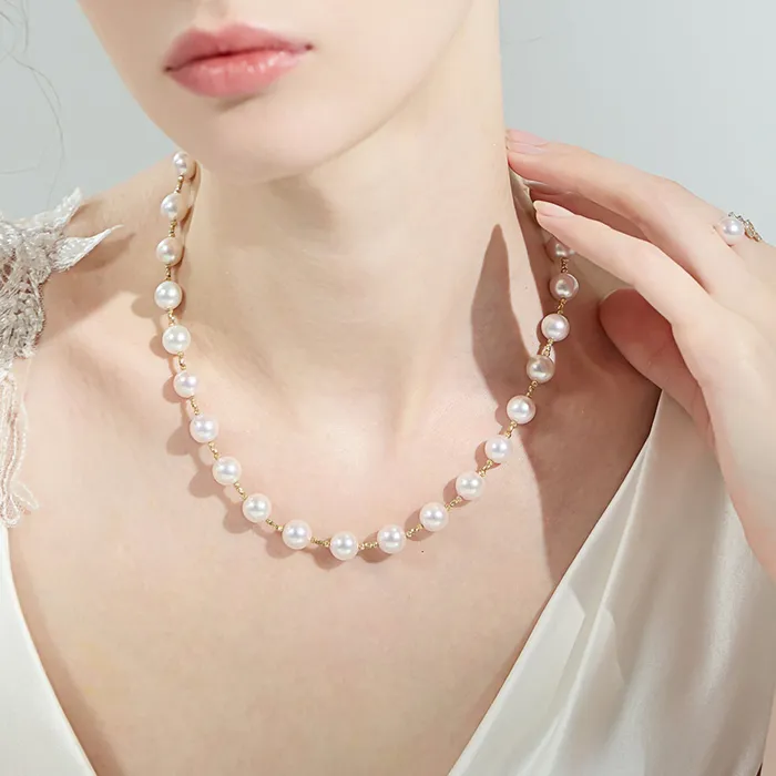 18k Gold Top Lustre Aurora Akoya Pearl Necklace KN00190 Pearly Lustre Necklaces
