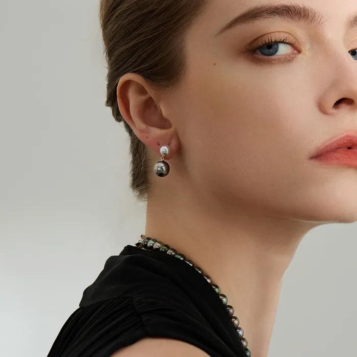 18K Tahitian Madama Pearl Earrings KE00106 HARMONY Pearly Lustre Earrings