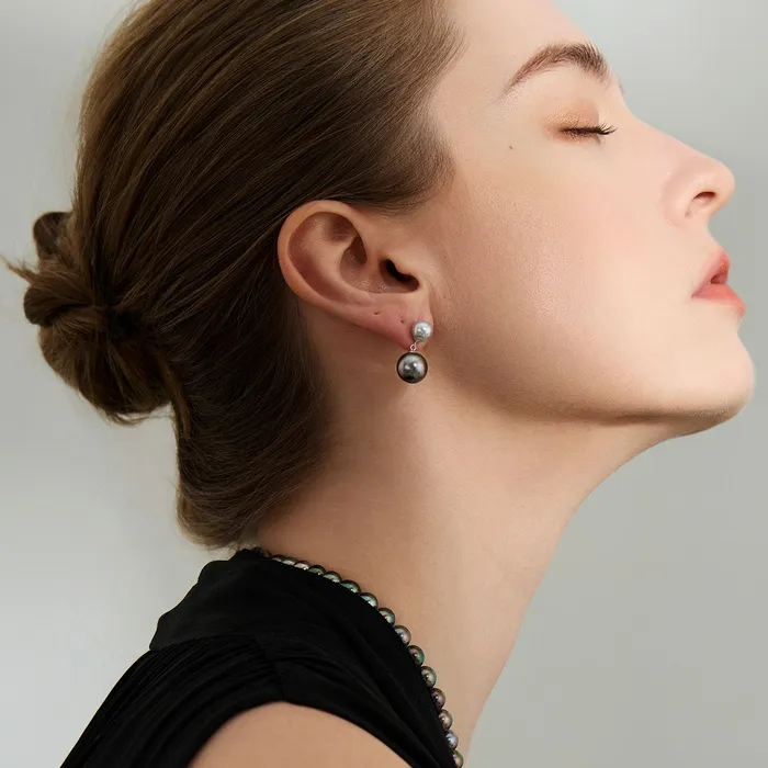 18K Tahitian Madama Pearl Earrings KE00106 HARMONY Pearly Lustre Earrings