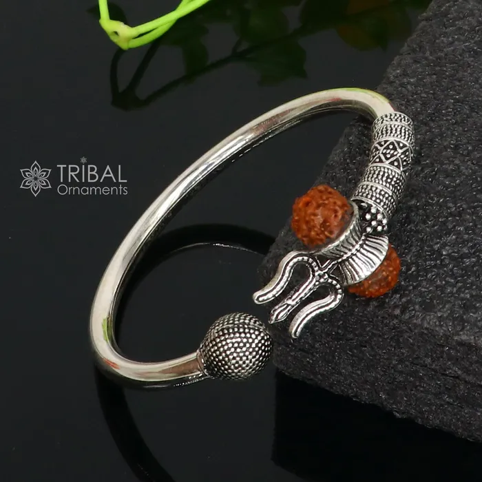 Bracelets 925 Sterling silver handmade plain shiny Lord Shiva trident Trishul Kada bangle bracelet with natural Rudraksha customized kada nsk765 TRIBAL ORNAMENTS Bracelets 925 Sterling silver handmade plain shiny Lord Shiva trident Trishul Kada bangle bracelet with natural Rudraksha customized kada nsk765 TRIBAL ORNAMENTS