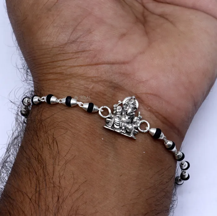 Bracelets TRIBAL ORNAMENTS 925 sterling silver handmad Lord Ganesha design holy basil rosary beads Rakhi bracelet black Tulsi beaded bracelet rk399 Bracelets TRIBAL ORNAMENTS 925 sterling silver handmad Lord Ganesha design holy basil rosary beads Rakhi bracelet black Tulsi beaded bracelet rk399