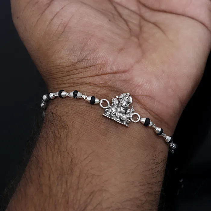 Bracelets TRIBAL ORNAMENTS 925 sterling silver handmad Lord Ganesha design holy basil rosary beads Rakhi bracelet black Tulsi beaded bracelet rk399
