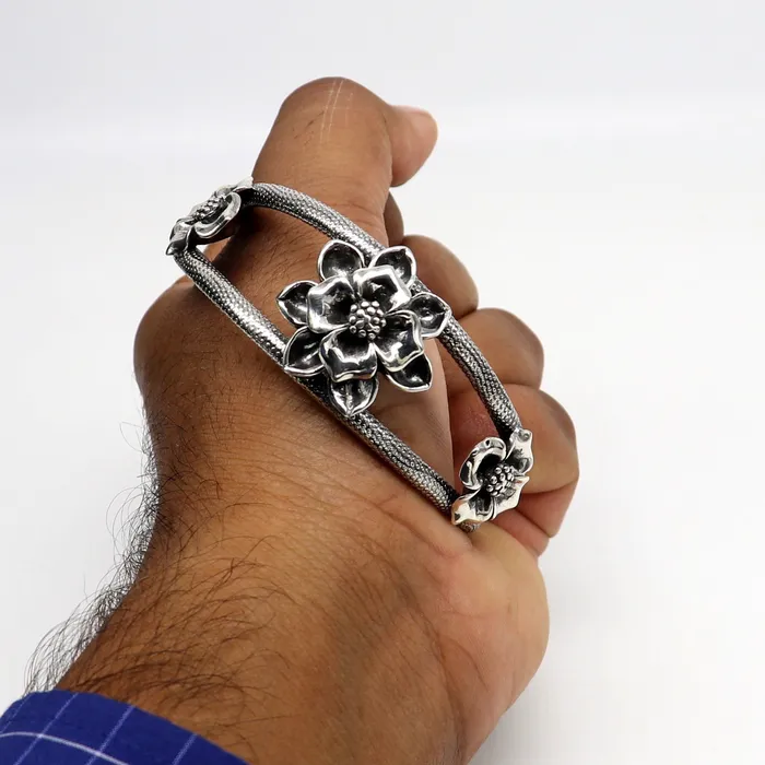 Bracelets TRIBAL ORNAMENTS 925 sterling silver handmade fabulous flower work vintage design bangle bracelet excellent traditional style wedding jewelry nba158