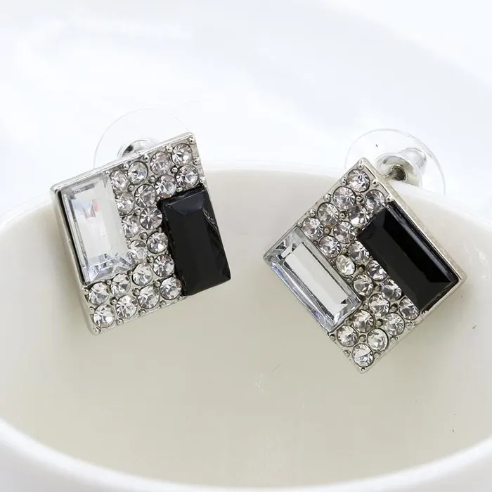 E1328 Silver Square Rhinestone Gemstone Earrings 01 Earrings