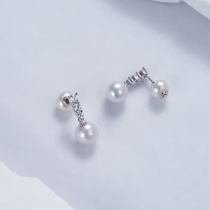 Earrings Pearly Lustre Elegant Freshwater Pearl Earrings WE00051