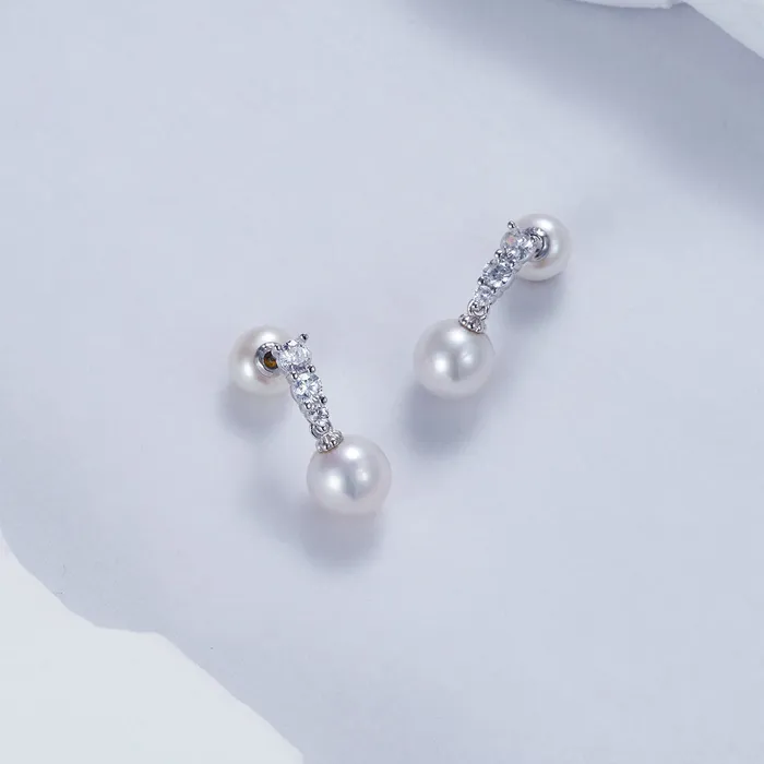 Earrings Pearly Lustre Elegant Freshwater Pearl Earrings WE00051