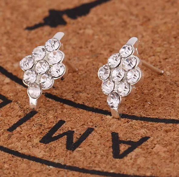 Earrings polly E812 Silver Rhinestone Diamond Shape Earrings