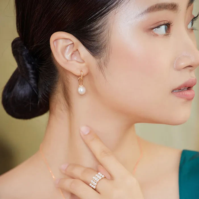 Elegant Freshwater Pearl Earrings WE00377 Pearly Lustre Earrings