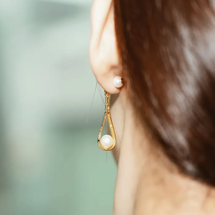Elegant Freshwater Pearl Earrings WE00378 Pearly Lustre Earrings