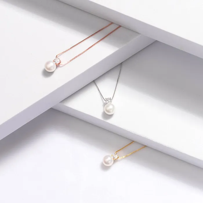 Elegant Freshwater Round Pearl Necklace WN00268 Pearly Lustre Necklaces