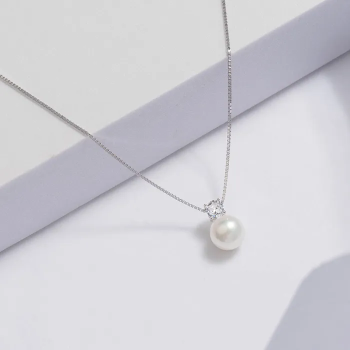 Elegant Freshwater Round Pearl Necklace WN00268 Pearly Lustre Necklaces